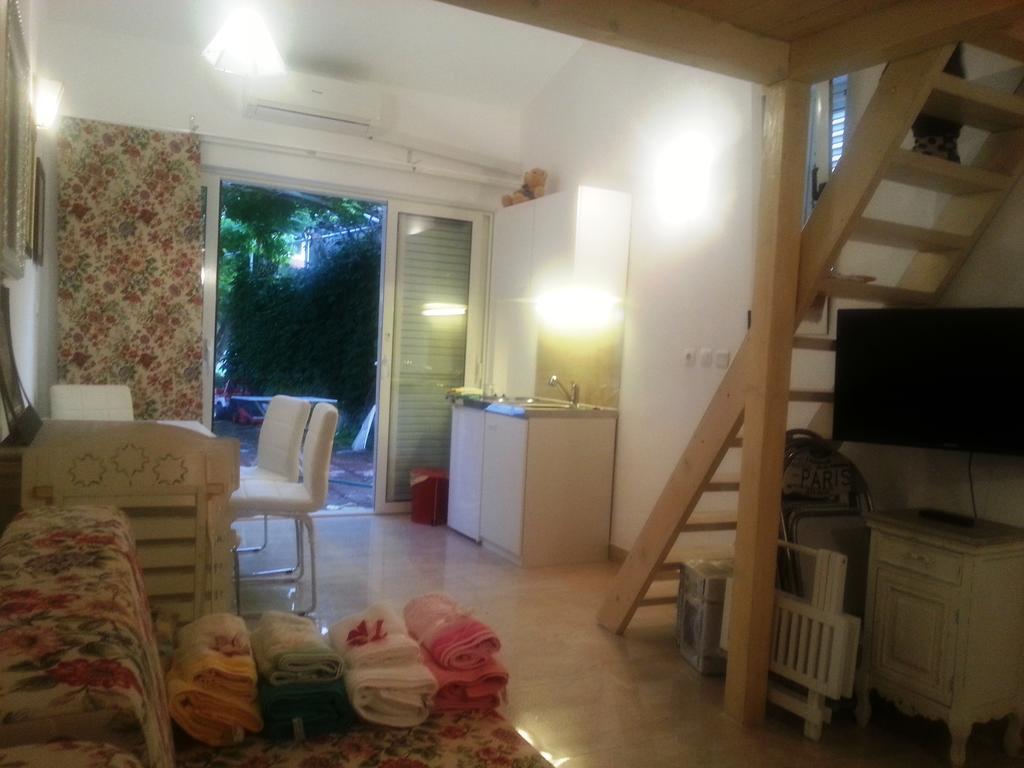 Apartments Little Castle Vodice Ruang foto