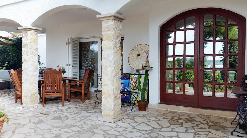 Apartments Little Castle Vodice Bagian luar foto