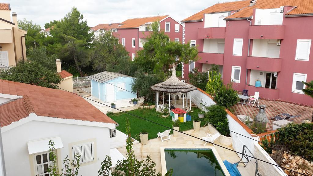 Apartments Little Castle Vodice Bagian luar foto