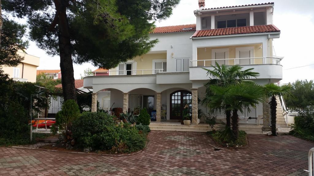 Apartments Little Castle Vodice Bagian luar foto