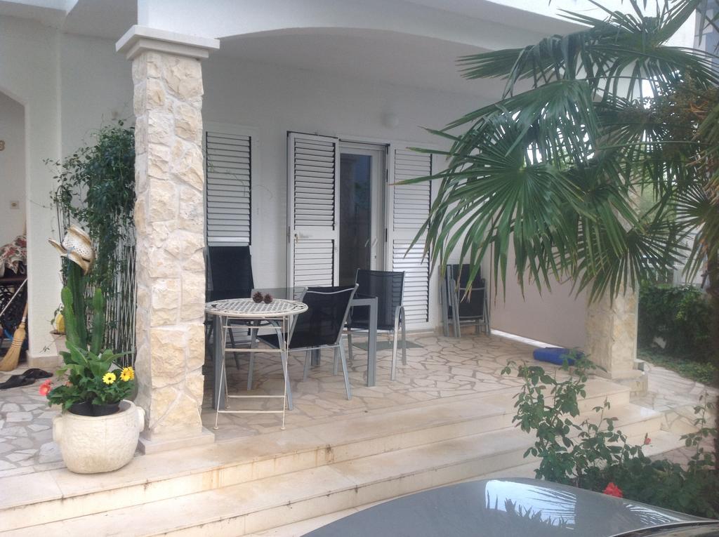 Apartments Little Castle Vodice Ruang foto